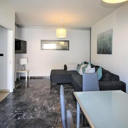 Apartmán 2 Bedroom Awesome In *