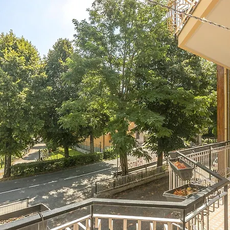 Apartamento 2 Bedroom Cozy In