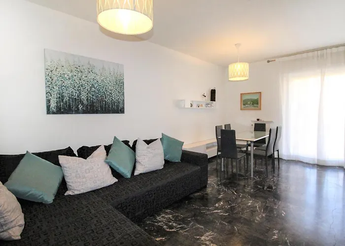 Appartement 2 Bedroom Cozy In