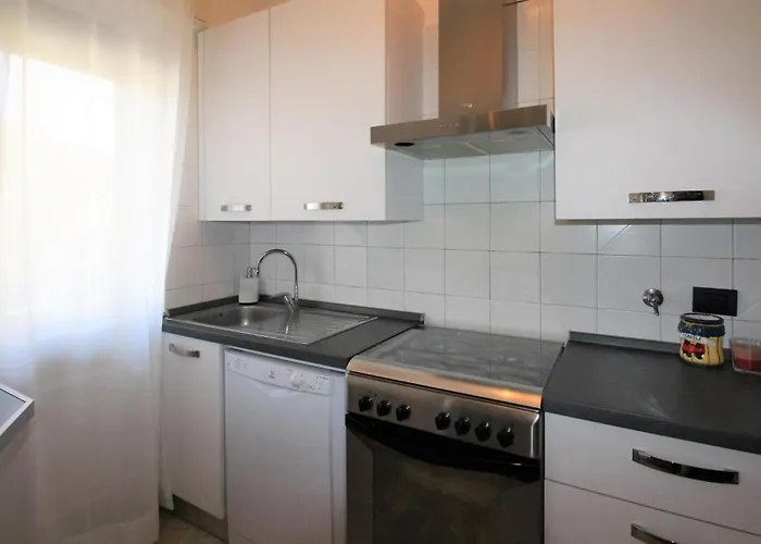 Appartement 2 Bedroom Cozy In Montoggio (Liguria)